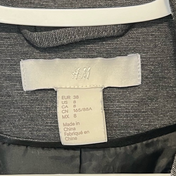 H&M womens fitted blazer - Picture 3 of 3